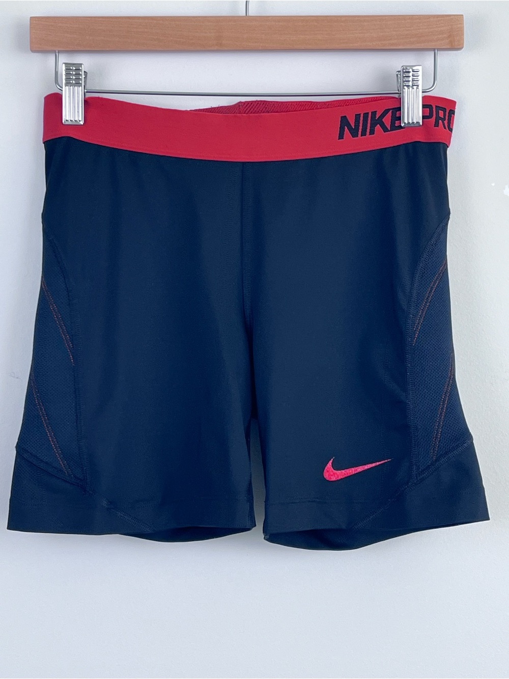 Nike Pro Women's Dri-Fit Performance Softball Slider Shorts 863049 Size M Sports